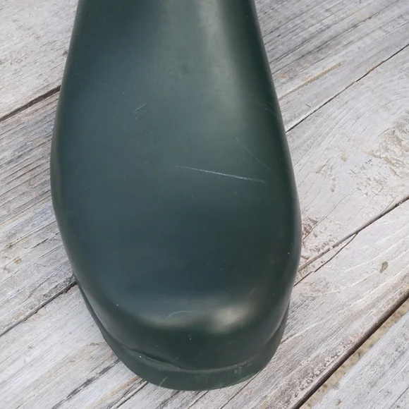 UGG plaid x hunter green rainboots - Picture 14 of 15